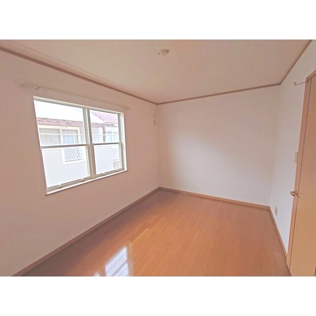 ��ʌ�����s���s�o�H�T���ڂ̃A�p�[�g�̂��̑������E�X�y�[�X