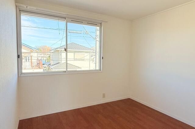 ��ʌ��������܎s��΋搼����Q���ڂ̃A�p�[�g�̂��̑������E�X�y�[�X