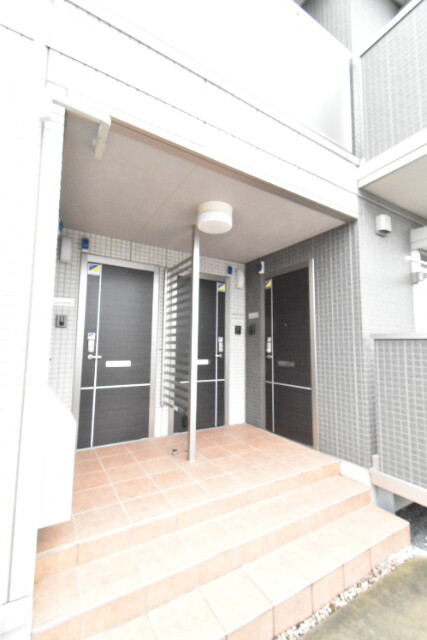 ��ʌ��z�J�s���C�N�^�E���U���ڂ̃A�p�[�g�̃G���g�����X