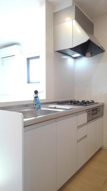 ��ʌ��@�c�s���m�؂P���ڂ̃A�p�[�g�̃L�b�`��