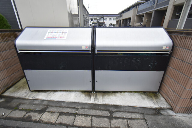 ��ʌ��@�c�s���m�؂P���ڂ̃A�p�[�g�̂��̑�