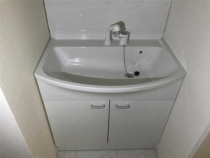 ��ʌ��������܎s�΋�厚����c�̃A�p�[�g�̐��ʏ�