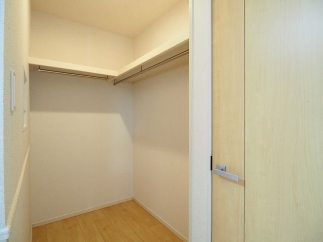 ��ʌ������s���U���ڂ̃A�p�[�g�̎��[