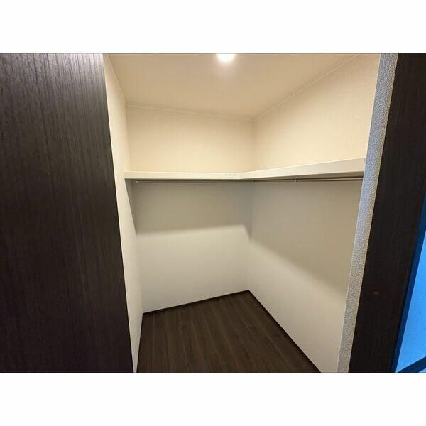 ��ʌ��������܎s�k�捡�H���̃A�p�[�g�̎��[