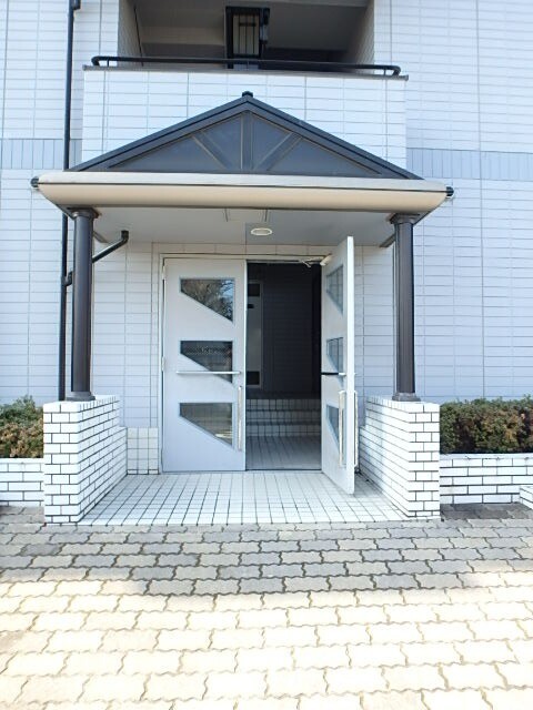 ��ʌ��������܎s�k��{�����Q���ڂ̃A�p�[�g�̃G���g�����X