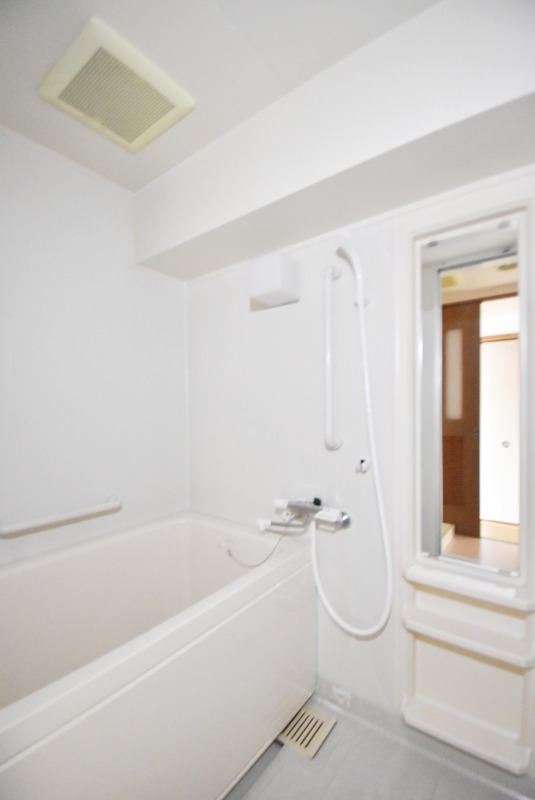 ��ʌ�����s�˒˂P���ڂ̃}���V�����̃o�X