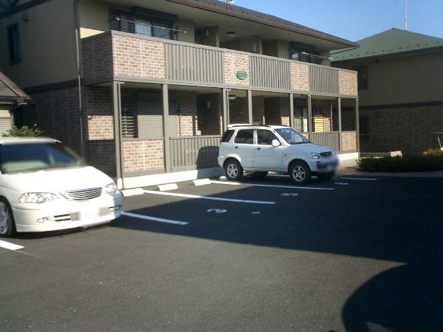 ��ʌ��������܎s����O���U���ڂ̃A�p�[�g�̒��ԏ�