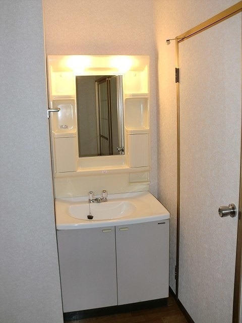 ��ʌ��@�c�s�n���P���ڂ̃}���V�����̐��ʏ�