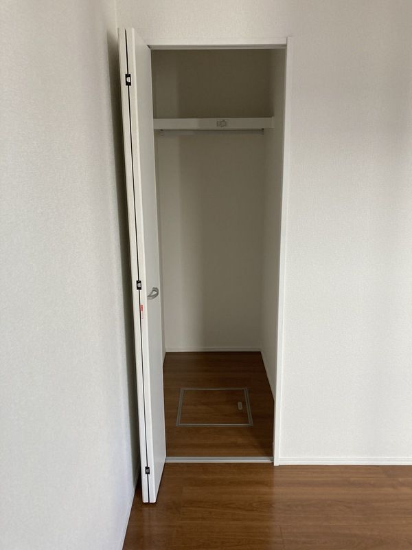 ��ʌ��������܎s�������a�c���Q���ڂ̃A�p�[�g�̎��[