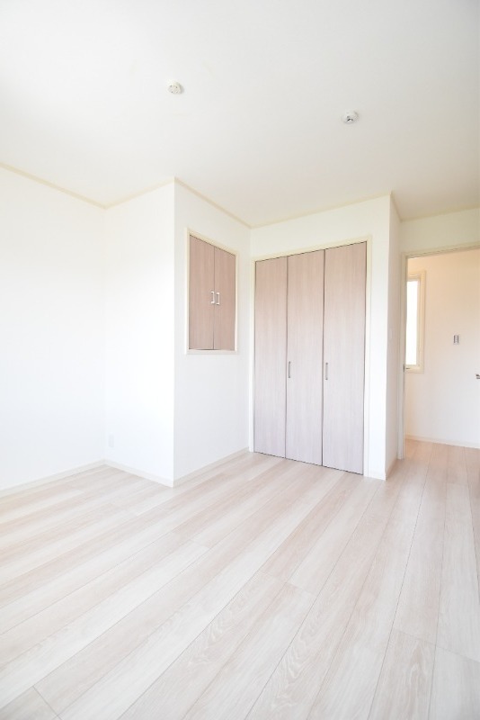 ��ʌ��������܎s���搼��{�P���ڂ̃e���X�n�E�X�̂��̑������E�X�y�[�X