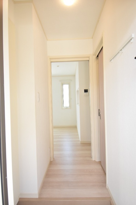 ��ʌ��������܎s���搼��{�P���ڂ̃e���X�n�E�X�̌���