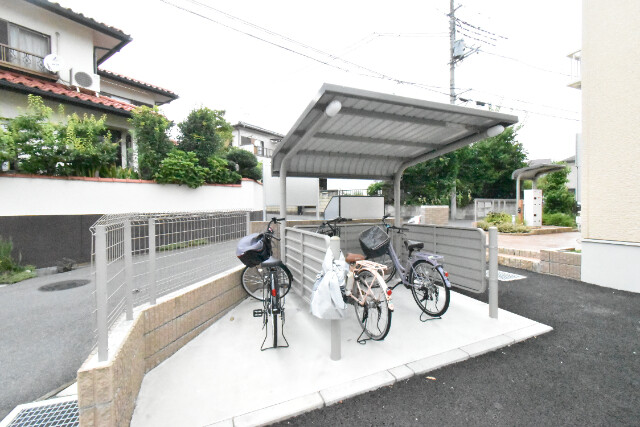 ��ʌ�����s�厚�O��h�̃A�p�[�g�̂��̑�