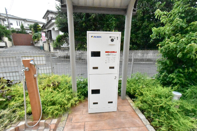 ��ʌ�����s�厚�O��h�̃A�p�[�g�̂��̑�