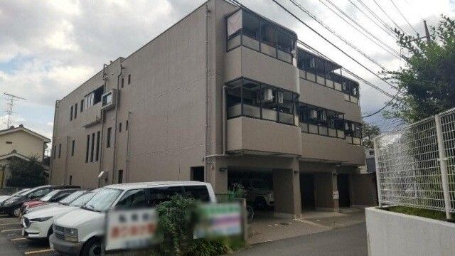 ��ʌ��������܎s��{�擌���Q���ڂ̃}���V�����̌����O��