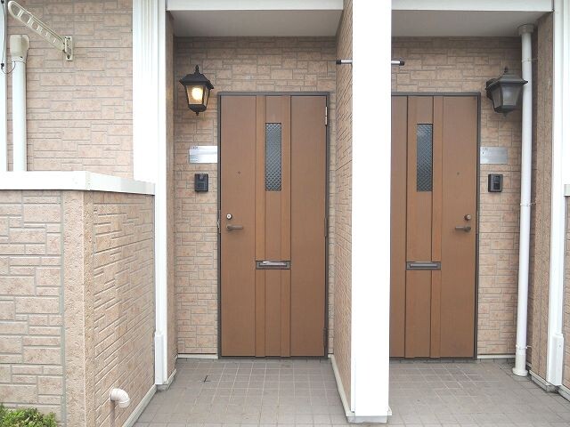 ��ʌ�����s�厚���~�J�̃A�p�[�g�̃G���g�����X