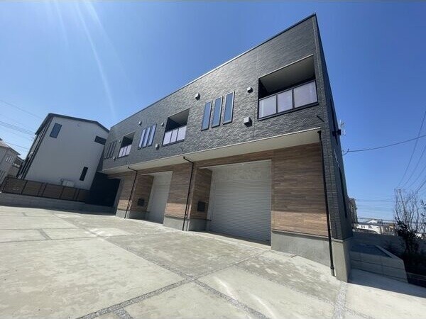 ��ʌ��������܎s�΋�厚���740�̃A�p�[�g�̌����O��