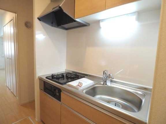 ��ʌ������s�����Q���ڂ̃A�p�[�g�̃L�b�`��