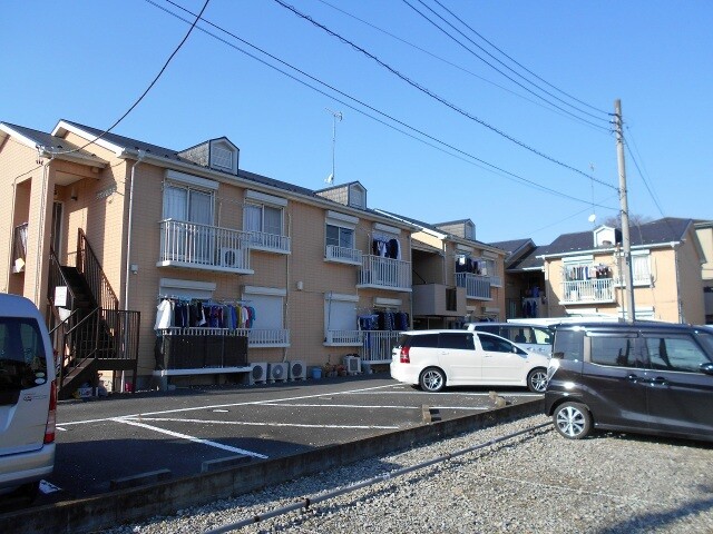 ��ʌ�����s�厚���s�̍��݂̃A�p�[�g�̌����O��