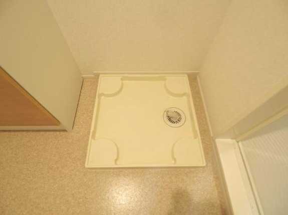 ��ʌ������s�����Q���ڂ̃A�p�[�g�̂��̑�