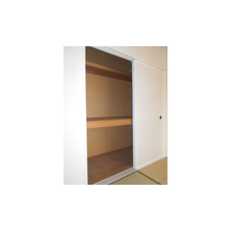 ��ʌ�����s�厚���s�̍��݂̃A�p�[�g�̎��[