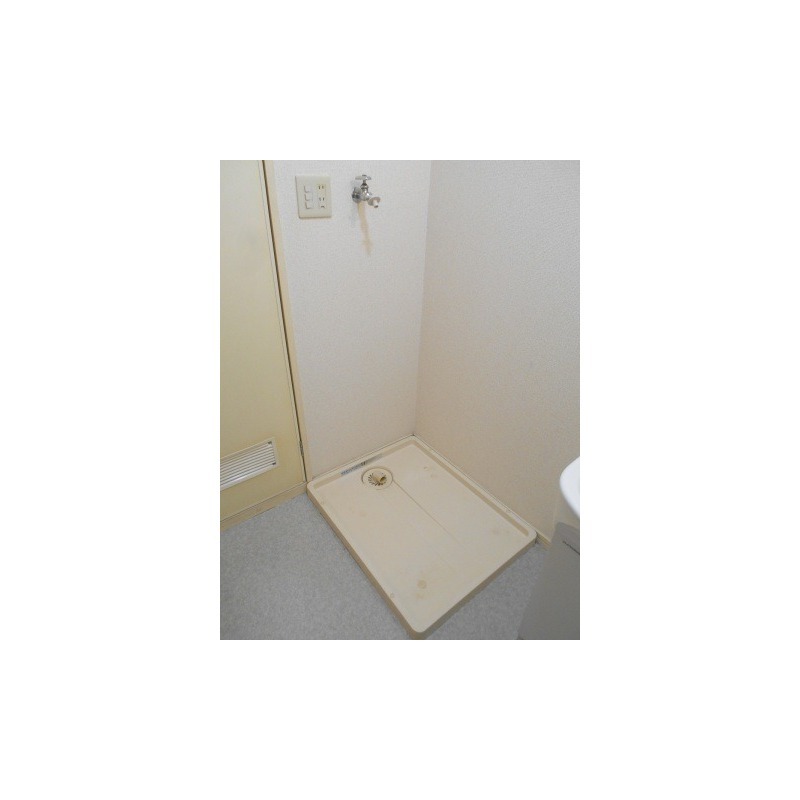 ��ʌ�����s�厚���s�̍��݂̃A�p�[�g�̂��̑��ݔ�