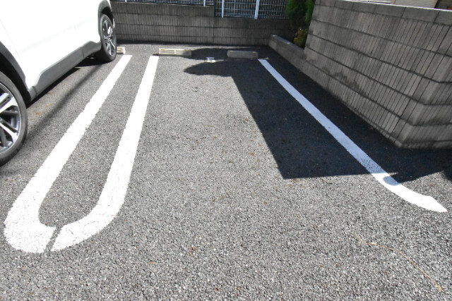 ��ʌ��������܎s�΋�厚�����̃A�p�[�g�̒��ԏ�