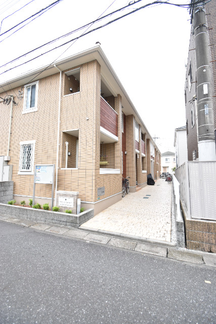 ��ʌ������s�����S���ڂ̃A�p�[�g�̌����O��