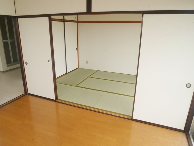 ��ʌ������s���U���ڂ̃}���V�����̂��̑������E�X�y�[�X