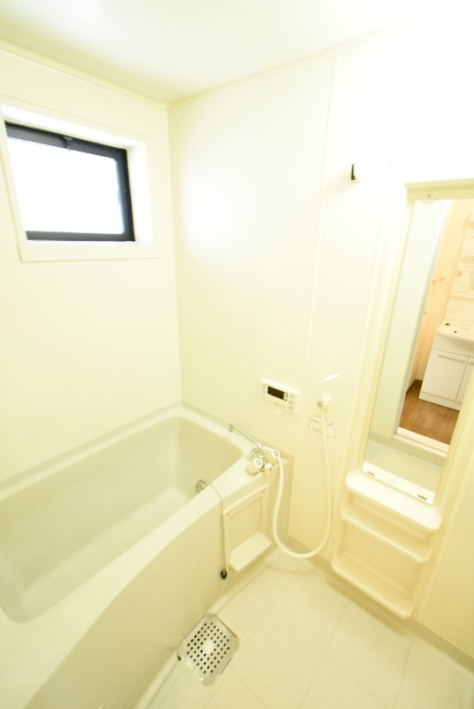 ��ʌ�����s�˒˂S���ڂ̃A�p�[�g�̃o�X