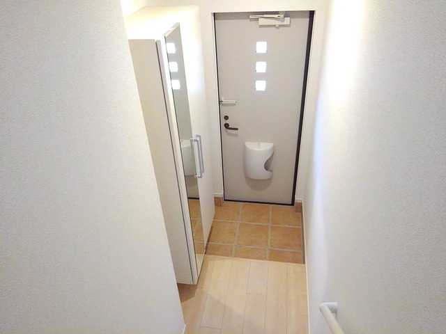 ��ʌ������s�����S���ڂ̃A�p�[�g�̌���