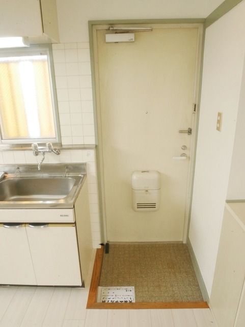 ��ʌ������s���U���ڂ̃}���V�����̌���