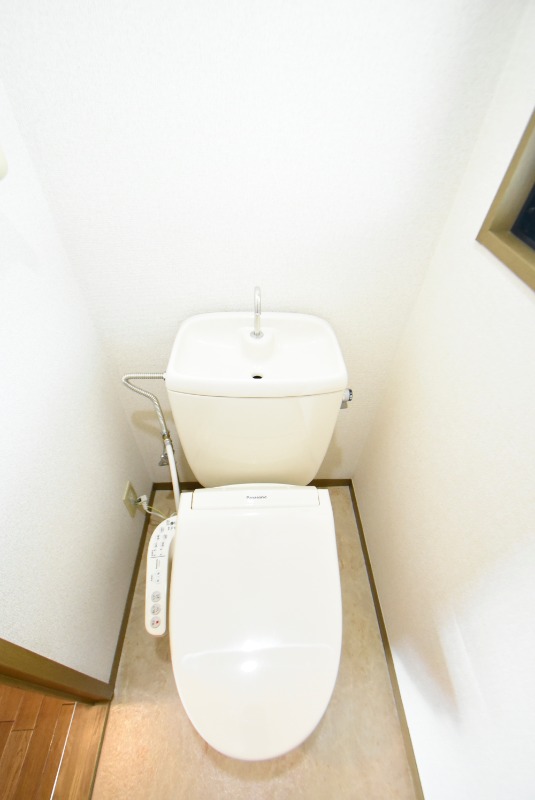 ��ʌ�����s�˒˂S���ڂ̃A�p�[�g�̃g�C��