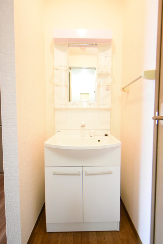 ��ʌ�����s�˒˂S���ڂ̃A�p�[�g�̐��ʏ�