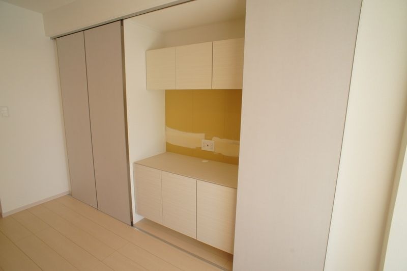 ��ʌ�����s�����R���ڂ̃}���V�����̎��[