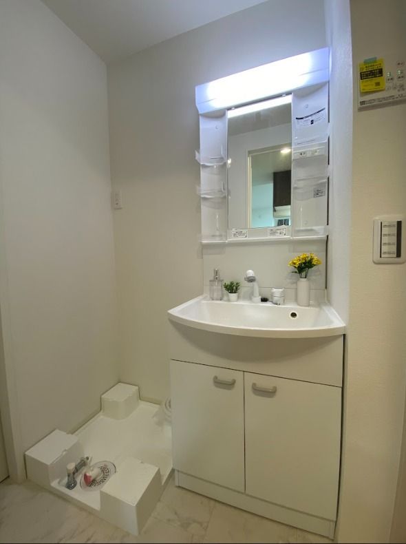 ��ʌ�����s�����R���ڂ̃A�p�[�g�̐��ʏ�