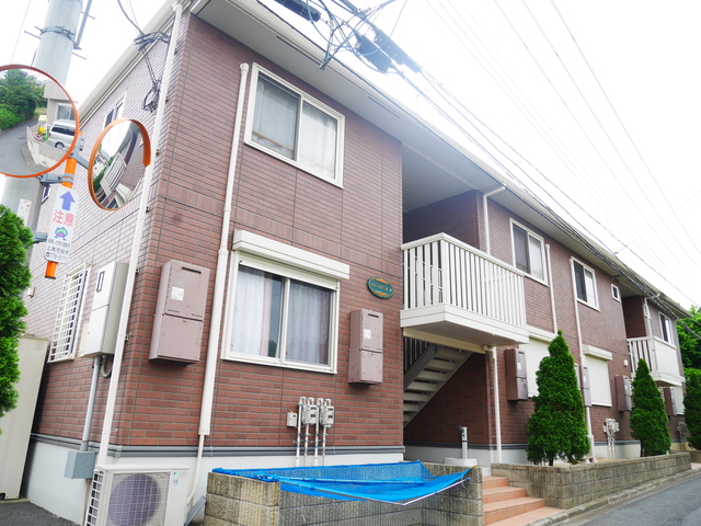 ��ʌ�����s�厚���s�̃A�p�[�g�̌����O��