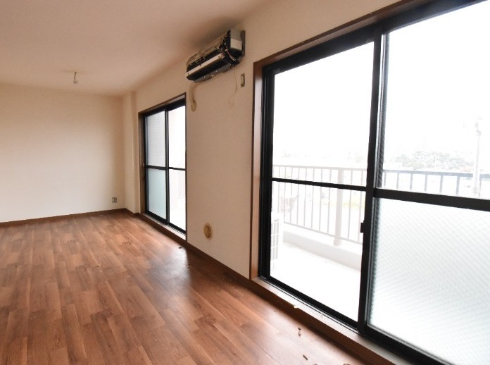 ��ʌ������s�����P���ڂ̃}���V�����̋��ԁE���r���O