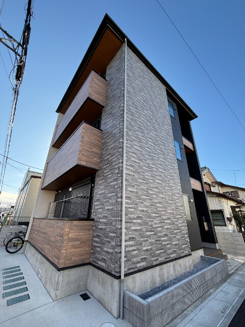 ��ʌ��������܎s�����擌��{�U���ڂ̃A�p�[�g�̌����O��