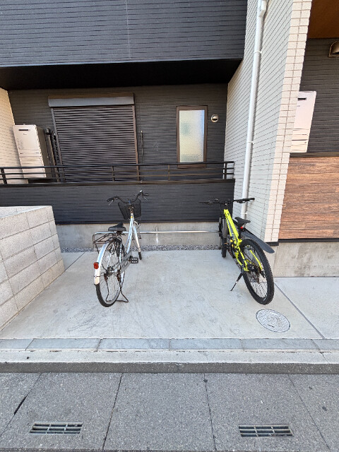 ��ʌ��������܎s�����擌��{�U���ڂ̃A�p�[�g�̂��̑�