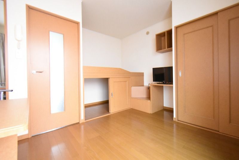 ��ʌ��������܎s�����擇���̃A�p�[�g�̋��ԁE���r���O