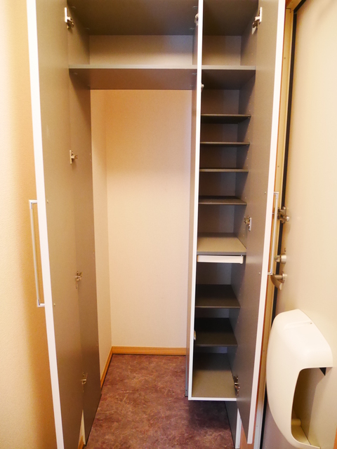 ��ʌ�����s�厚���s�̃A�p�[�g�̌���