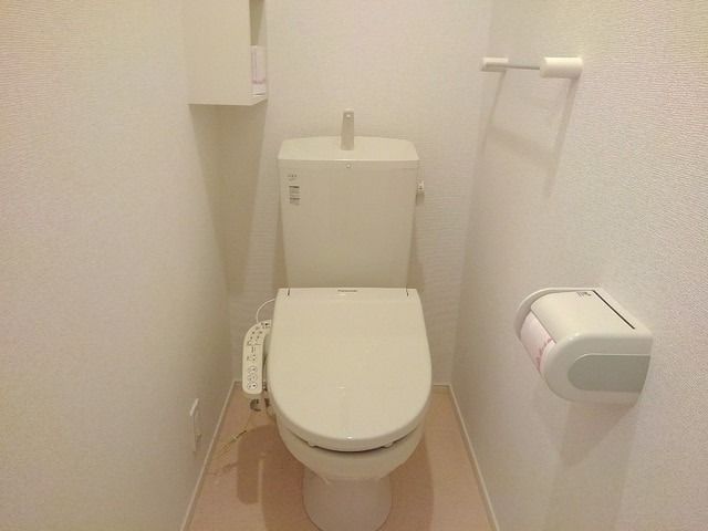 ��ʌ������s�����Q���ڂ̃A�p�[�g�̃g�C��