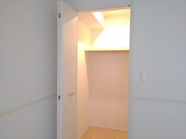 ��ʌ������s�����Q���ڂ̃A�p�[�g�̎��[