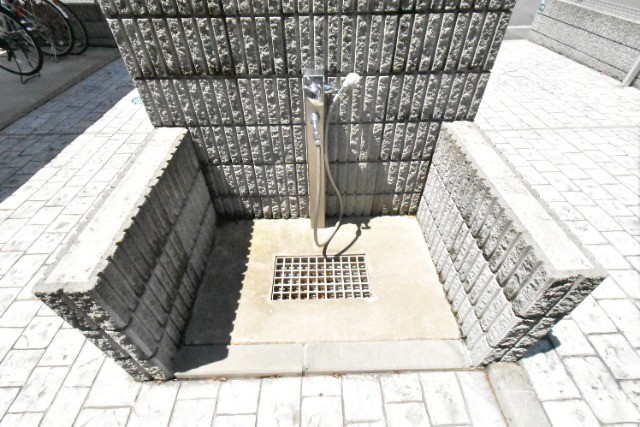 ��ʌ������s�����Q���ڂ̃A�p�[�g�̂��̑�