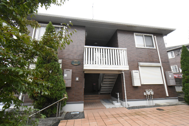 ��ʌ�����s�厚�����̃A�p�[�g�̌����O��