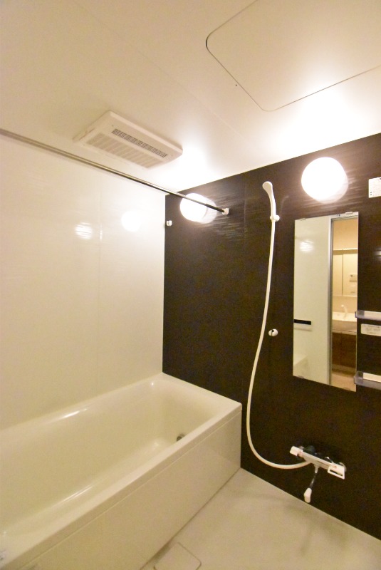 ��ʌ�����s������S���ڂ̃}���V�����̃o�X