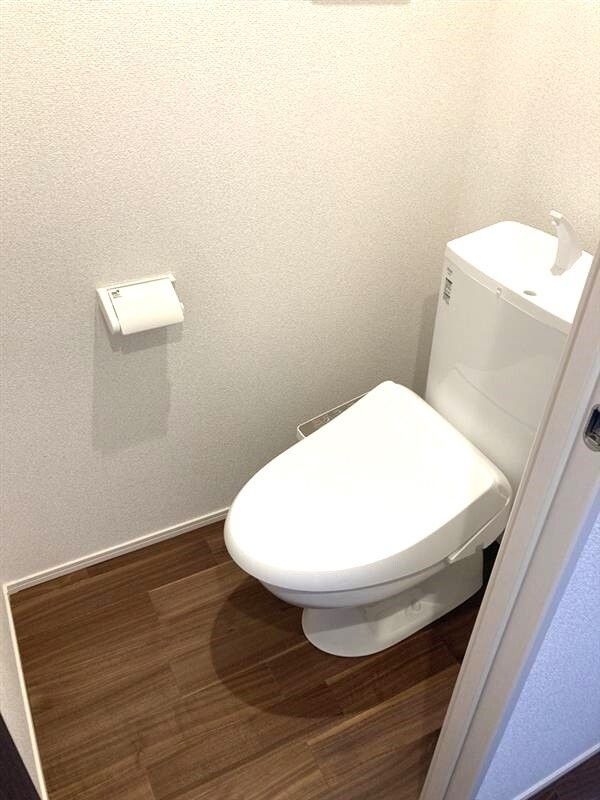 ��ʌ������s�������̃A�p�[�g�̃g�C��