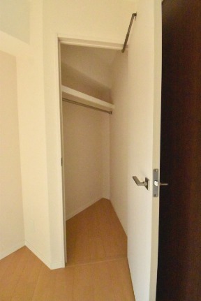 ��ʌ�����s������S���ڂ̃}���V�����̎��[