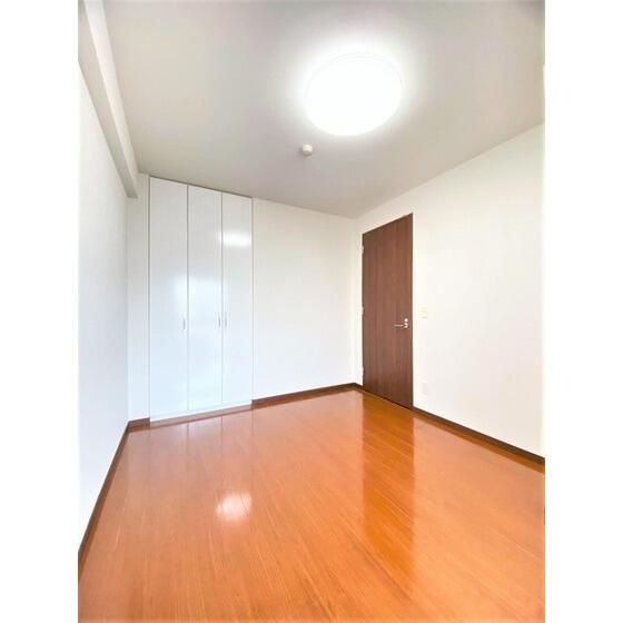 ��ʌ��z�J�s���C�N�^�E���W���ڂ̃}���V�����̂��̑������E�X�y�[�X