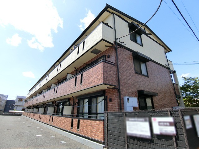 ��ʌ��z�J�s���������̃A�p�[�g�̌����O��